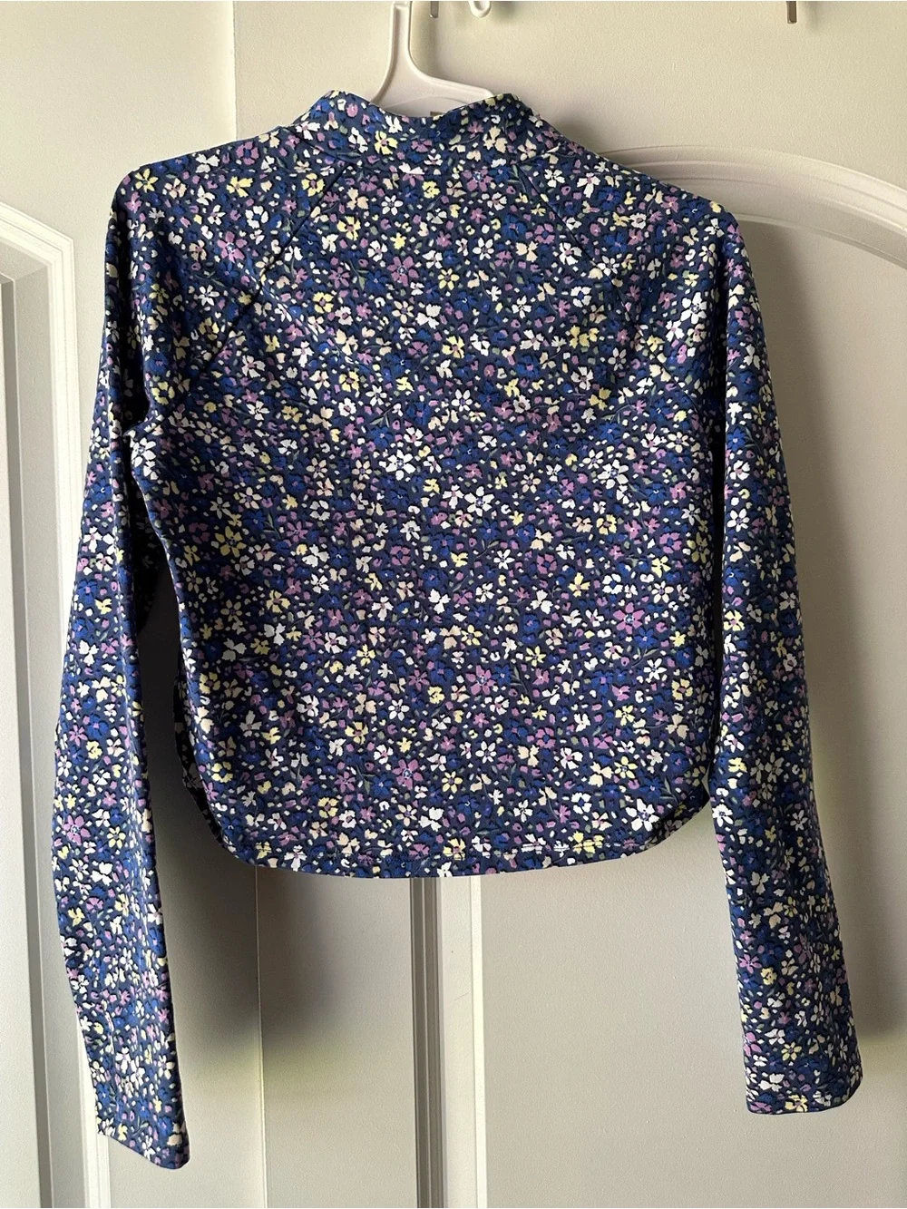 Girls XL Old Navy Navy Floral Mock Neck Long-Sleeve Top